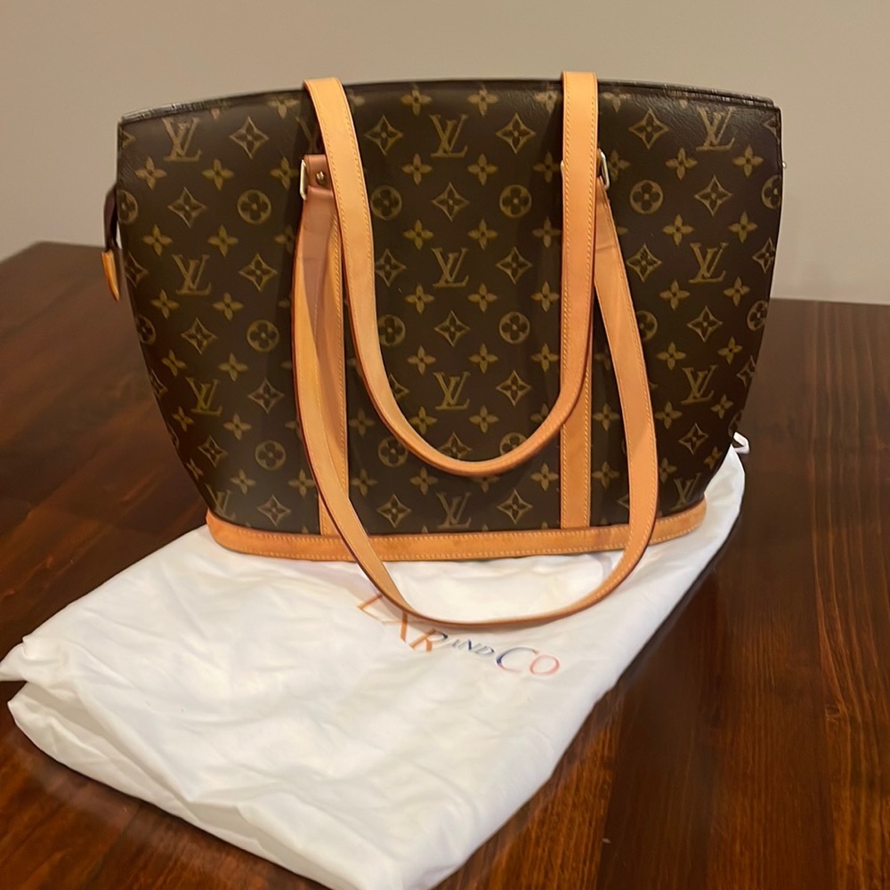 Pristine Louis Vuitton Business Tote